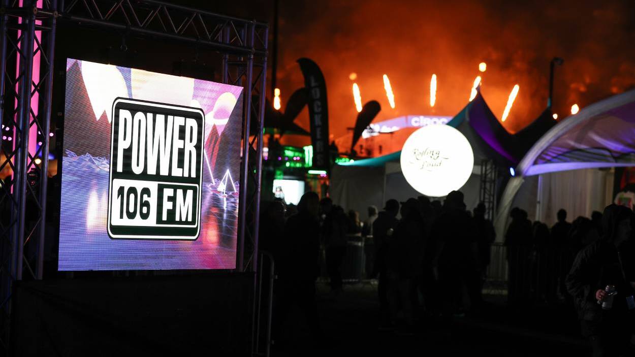 Photo by John Salangsang